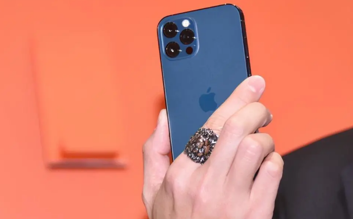 青州苹果手机维修分享iPhone12系列重启方法教程 